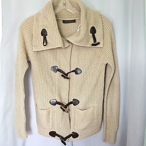 ■2 For $5 Suzy sheir Cardigan  with toggle closure Beige knit  size Medium